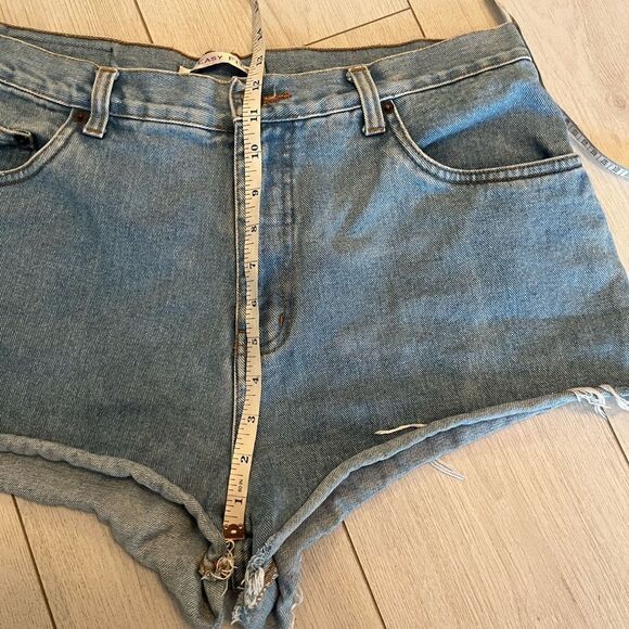 Vintage Bill Blass cut off jean shorts cheeky - Picture 7 of 7